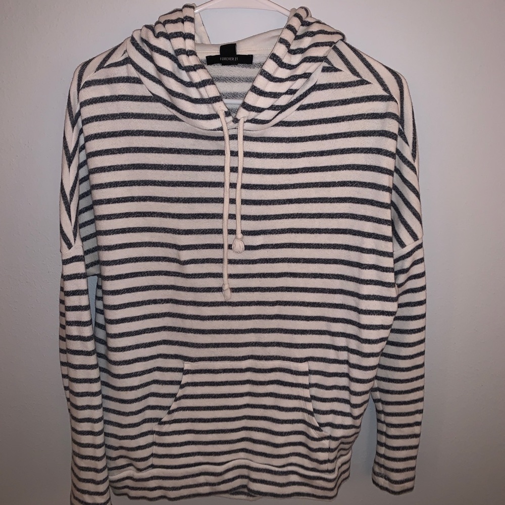 hoodie tee